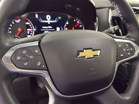 Certified 2023 Chevrolet Traverse Premier image 23