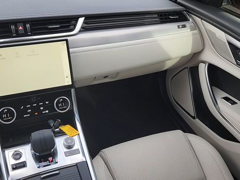 Used 2024 Jaguar XF R-Dynamic SE image 6