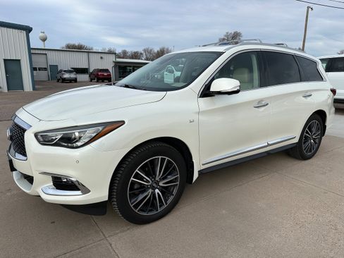 Used 2019 INFINITI QX60 Luxe w/ Sensory Package image 1