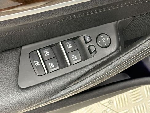 Used 2020 BMW 530i xDrive w/ Premium Package AWD/4WD image 26