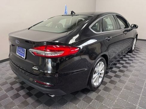Used 2020 Ford Fusion SE FWD image 8