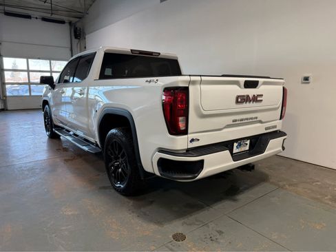 Used 2021 GMC Sierra 1500 Elevation image 3