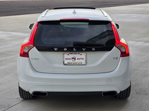 Used 2015 Volvo V60 T5 Premier image 7