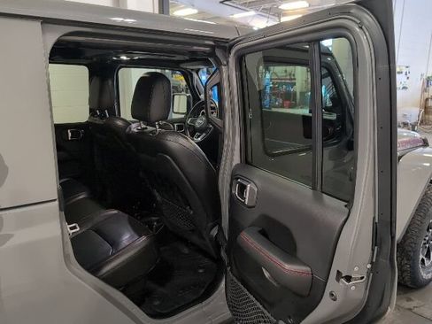 Used 2020 Jeep Gladiator Rubicon AWD/4WD image 22