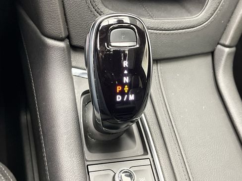 Certified 2025 Cadillac XT5 Premium Luxury image 26