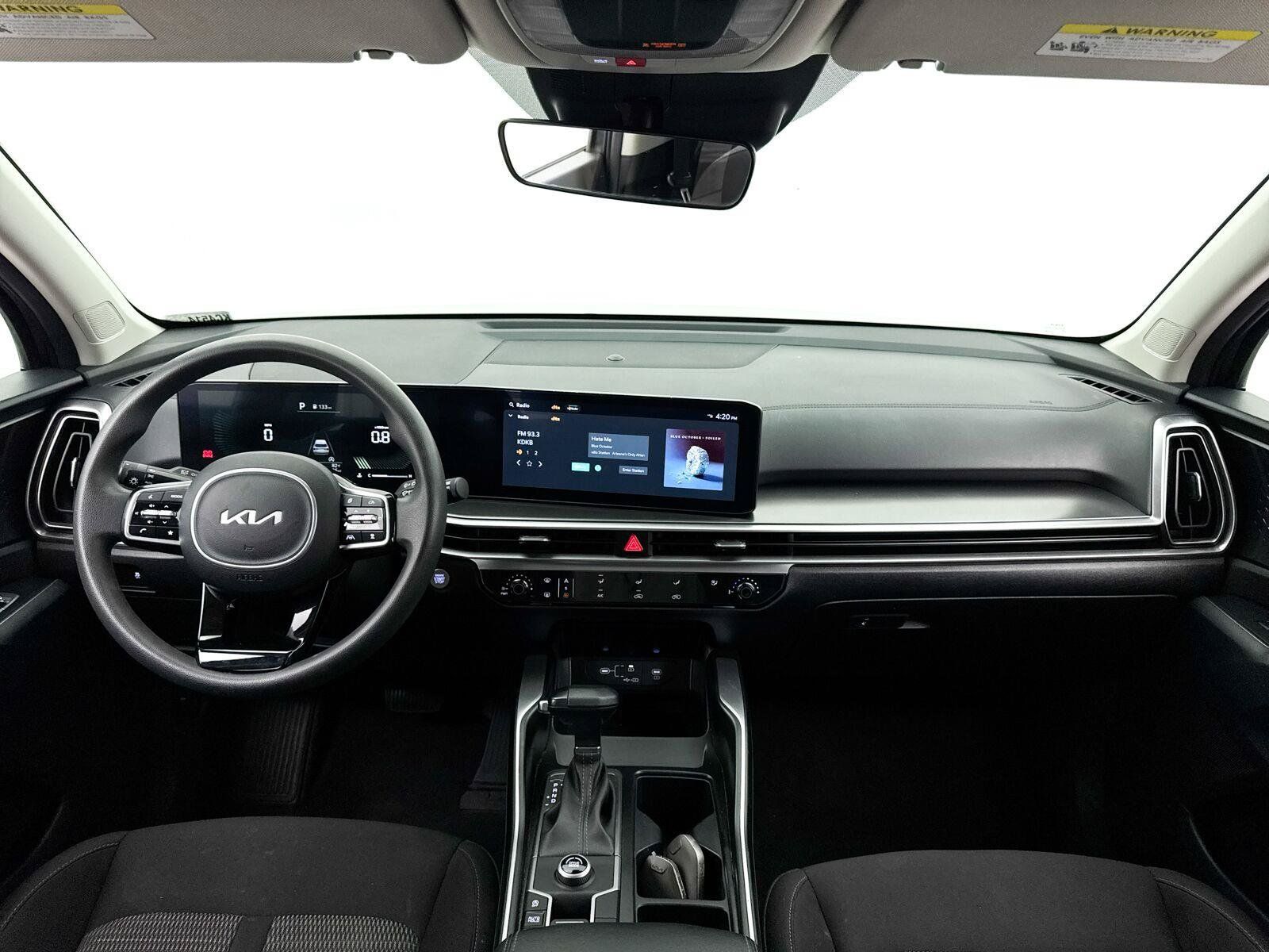 Used 2024 Kia Sorento LX FWD image 21