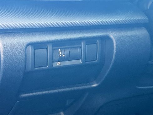 Used 2024 Subaru Crosstrek 2.5i Limited image 10