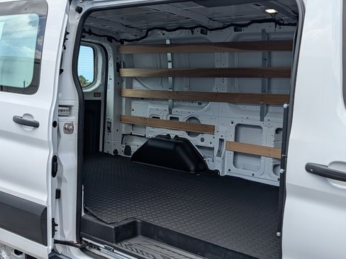 Used 2025 Ford Transit 250 Low Roof w/ Exterior Upgrade Package RWD image 15