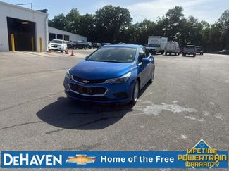 Used 2018 Chevrolet Cruze LT w/ Convenience Package FWD video 1