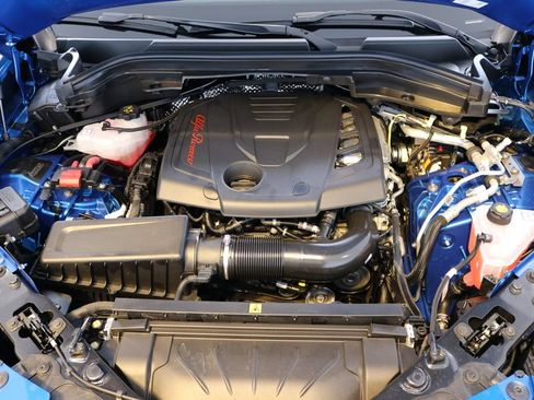 New 2025 Alfa Romeo Stelvio Sprint AWD/4WD image 46
