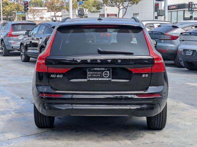 Certified 2022 Volvo XC60 B5 Momentum FWD image 4
