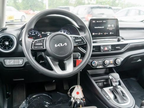Used 2024 Kia Forte LXS w/ LXS Technology Package FWD image 13