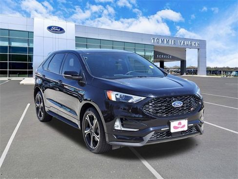 Certified 2022 Ford Edge ST image 6