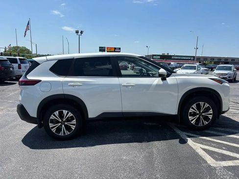 Used 2023 Nissan Rogue SV AWD/4WD image 6