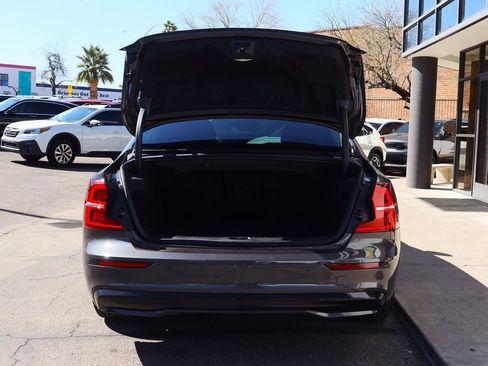 Used 2024 Volvo S60 B5 Core image 22