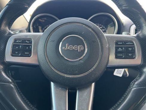 Used 2012 Jeep Grand Cherokee SRT8 w/ Luxury Group II image 13