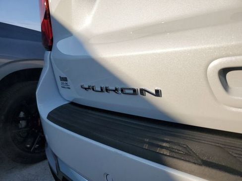 New 2026 GMC Yukon XL Denali w/ Sun & Power Step Package image 8