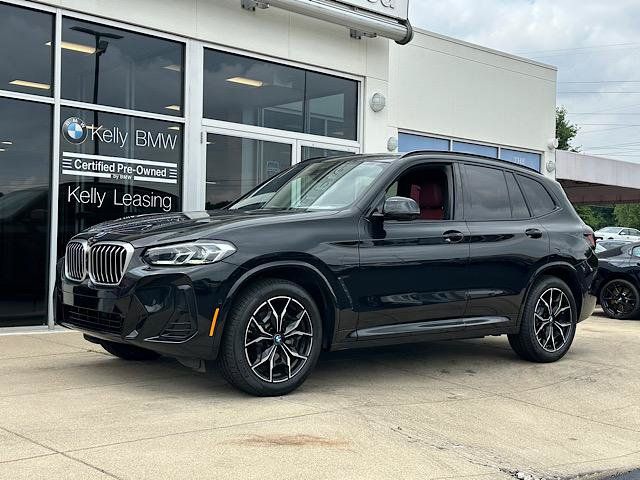 Used 2024 BMW X3 xDrive30i w/ Premium Package AWD/4WD image 4