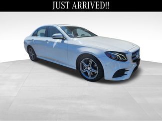 Used 2017 Mercedes-Benz E 300 4MATIC video 1