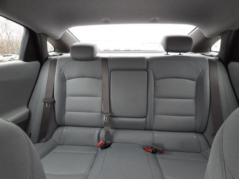 Used 2025 Chevrolet Malibu LT image 25