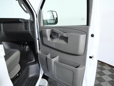 Used 2025 Chevrolet Express 2500 w/ Driver Convenience Package RWD image 13