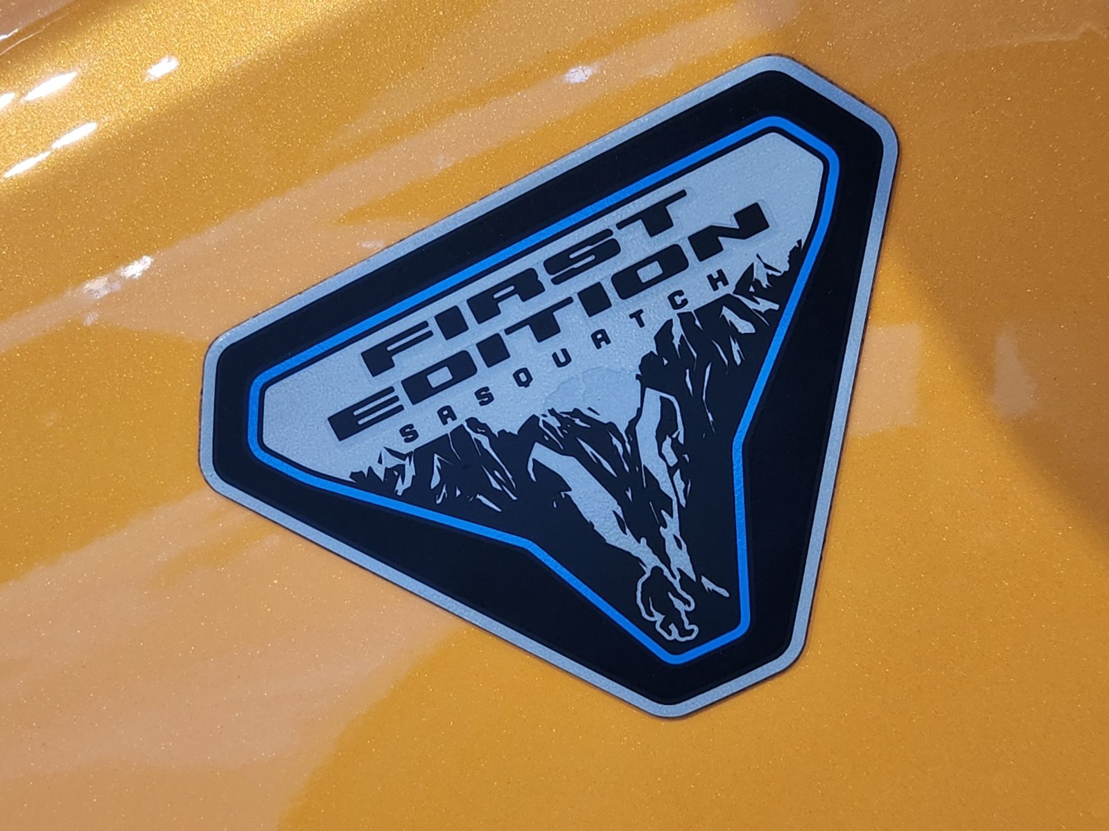 Certified 2021 Ford Bronco First Edition AWD/4WD image 8