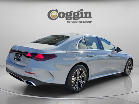 Certified 2026 Mercedes-Benz E 350 4MATIC Sedan image 5