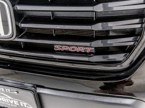 Used 2023 Honda Ridgeline Sport image 11