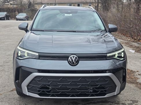 New 2026 Volkswagen Taos SE AWD/4WD image 8