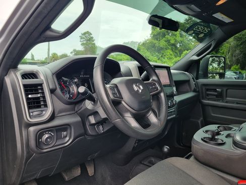 Used 2023 RAM 3500 Tradesman AWD/4WD image 31