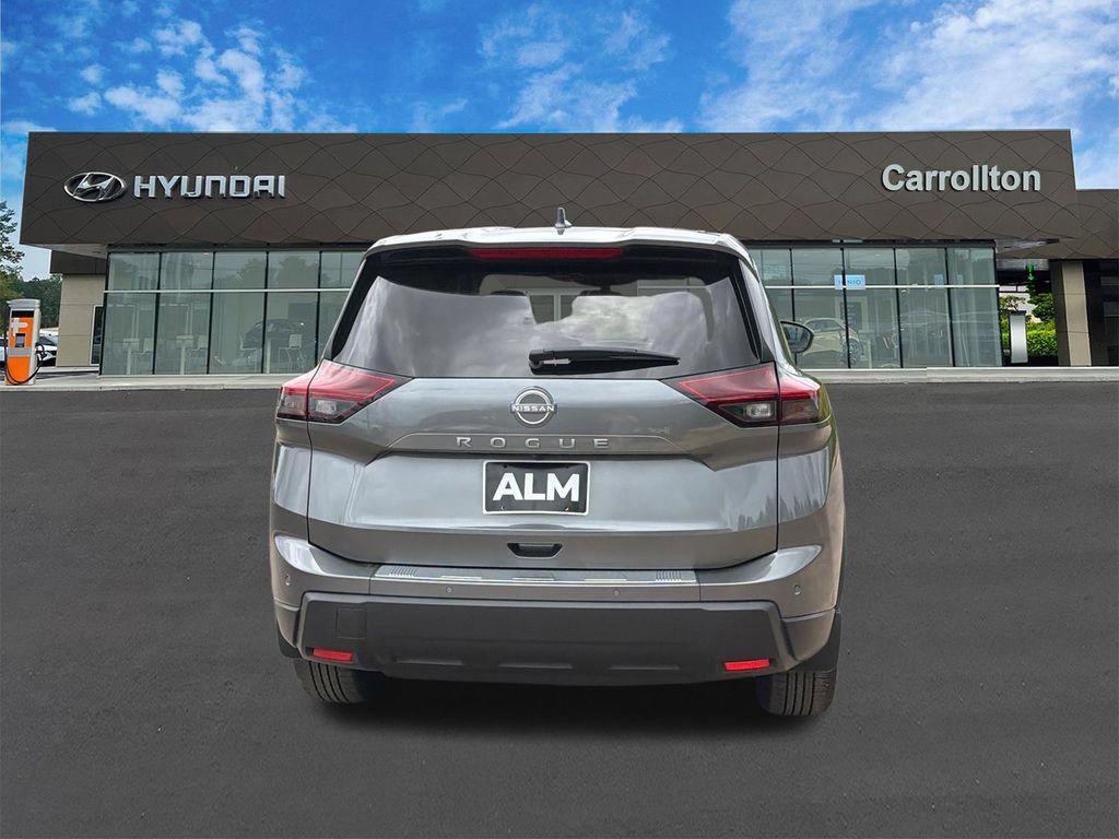 Used 2026 Nissan Rogue SV FWD image 6