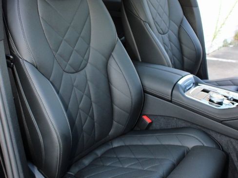 Used 2025 BMW X6 xDrive40i image 10