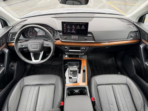 Used 2023 Audi Q5 2.0T Premium w/ Convenience Package image 19