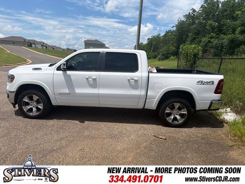 Used 2022 RAM 1500 Laramie AWD/4WD image 5