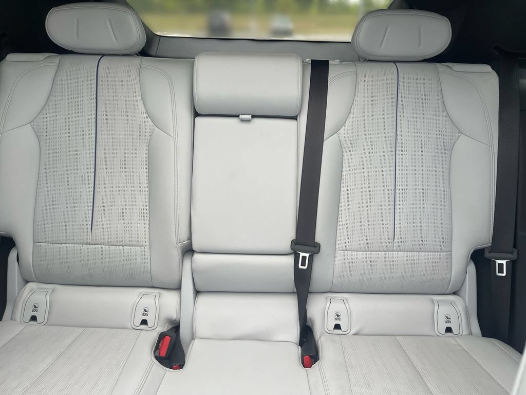 Certified 2024 Cadillac Lyriq Luxury AWD/4WD image 36