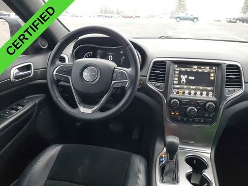 Used 2018 Jeep Grand Cherokee Altitude image 12