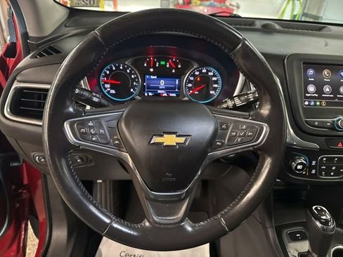 Used 2020 Chevrolet Equinox LT AWD/4WD image 12