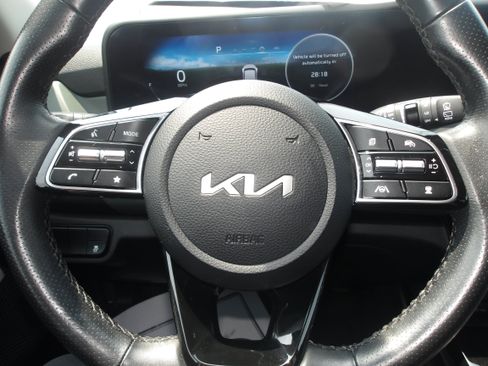 Used 2024 Kia Seltos SX AWD/4WD image 17