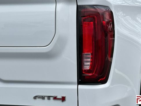 Certified 2021 GMC Sierra 1500 AT4 image 33