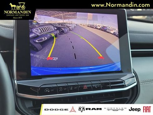 Used 2025 Jeep Compass Limited AWD/4WD image 10
