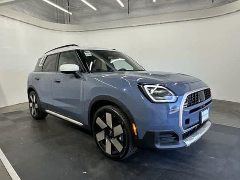 Used 2025 MINI Cooper Countryman S w/ Comfort Package Max image 7