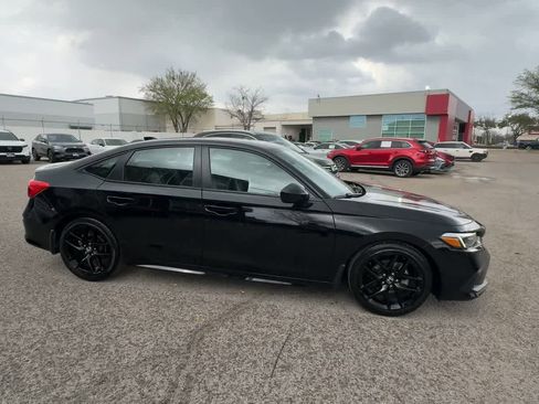 Used 2023 Honda Civic Sport image 9