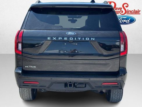 Used 2025 Ford Expedition Active AWD/4WD image 8