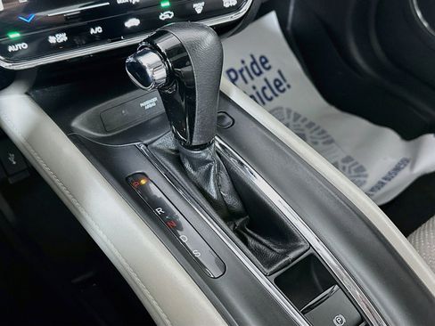 Used 2016 Honda HR-V EX image 16