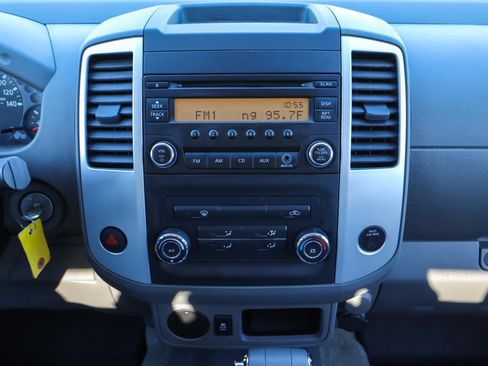 Used 2016 Nissan Frontier S image 21