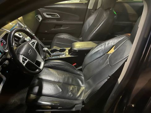 Used 2010 Chevrolet Equinox LT w/ Chrome Appearance Package image 13