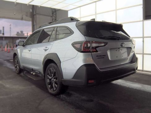 Used 2025 Subaru Outback Onyx Edition AWD/4WD image 5