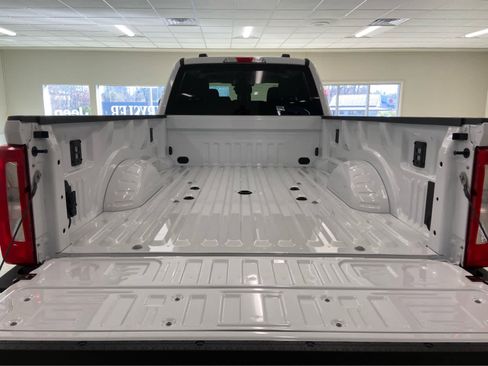 New 2026 Ford F450 XLT w/ FX4 Off-Road Package AWD/4WD image 7