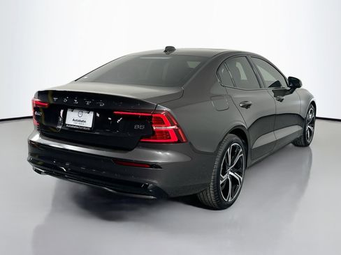 New 2025 Volvo S60 B5 Plus w/ Climate Package image 5