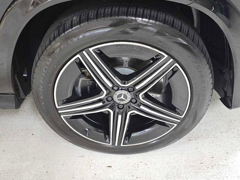Used 2024 Mercedes-Benz GLE 450 4MATIC image 9